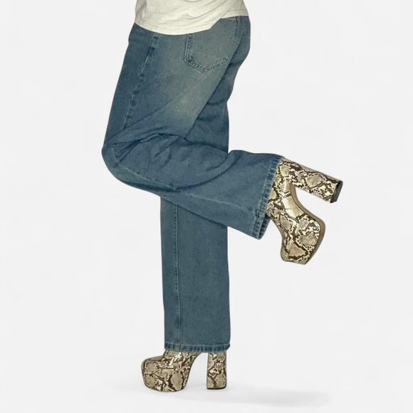 Aldo Women's Snakeskin Platform Chunky Bootie - Picture 6 of 8